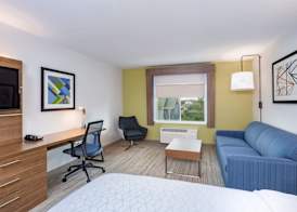 Holiday Inn Express & Suites ELKHART NORTH by IHG 2