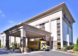 Hampton Inn Seattle-Airport 3