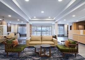 Fairfield Inn and Suites by Marriott Winchester 2
