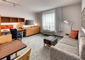 TownePlace Suites by Marriott Belleville 4