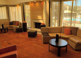 Courtyard by Marriott Columbus 2