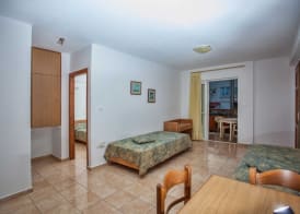 Ilian Beach & Apartments 5