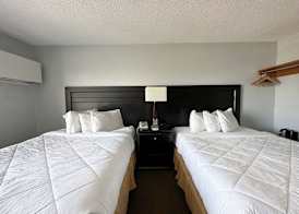 Travelodge by Wyndham Welland 5