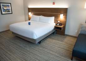 Holiday Inn Express & Suites MISHAWAKA - SOUTH BEND by IHG 4