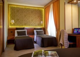 IN Roma Vale&Hillary colosseo b&b 5
