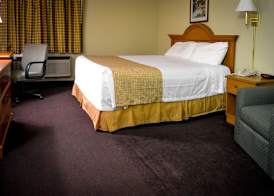 Travelodge by Wyndham St. Louis 5