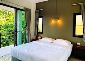 Naiya Beach Bungalow 3