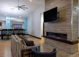 Super 8 by Wyndham Belgrade/Bozeman Airport 3