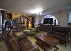 Le Chateau Lambousa Hotel 4
