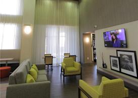 Hampton Inn & Suites Seal Beach 4