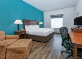 Baymont Inn & Suites by Wyndham Glen Rose 5