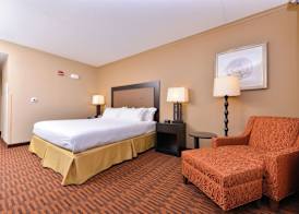 Holiday Inn Express BREEZEWOOD by IHG 3