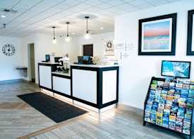 Quality Inn Palm Beach International Airport 2