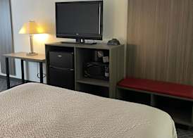Ramada by Wyndham Waupaca 4