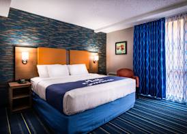 Days Inn by Wyndham Wayne 4