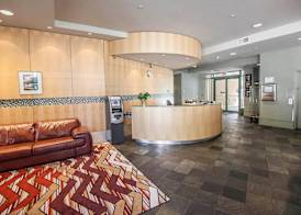 Comfort Hotel Vancouver Airport 2
