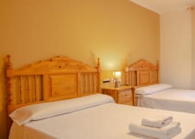 Hostal Valdepeñas by Bossh! Hotels 4