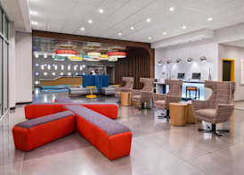 GLō Best Western Enid OK Downtown - Convention Center Hotel 5