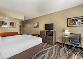 Best Western Plus University Inn 5