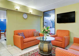 Rodeway Inn Norcross 3