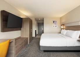 Holiday Inn Express MORGANTOWN by IHG 3