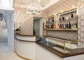 Petit Hotel 2