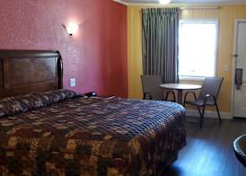 Knights Inn Paris 4