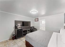 Econo Lodge Inn & Suites Heavenly Village Area 5
