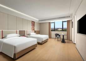Ramada Encore by Wyndham Kunming South Station 5