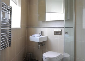 Holiday Inn MANCHESTER - MEDIACITYUK by IHG 2