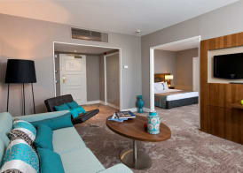 Holiday Inn NICE by IHG 2
