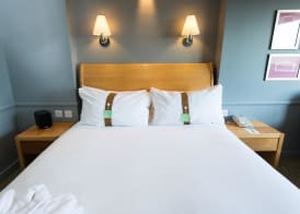 Holiday Inn Edinburgh 3