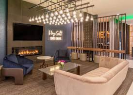 La Quinta Inn & Suites by Wyndham Galt Lodi North 2
