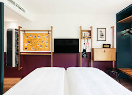 Hotel Schani UNO City 3