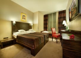 EA Hotel Crystal Palace 2