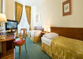 EA Hotel Rokoko 3