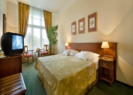 EA Hotel Rokoko 4