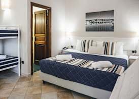 Hotel Club Le Rose 5
