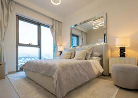Maison Privee - Elegant Urban Stay Just Steps from Burj Khalifa 4