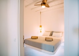 Mykonos Supreme Comfort Suites & Villas 4