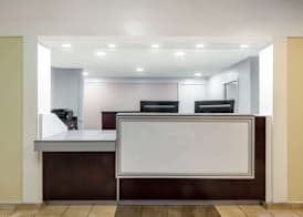 Travelodge by Wyndham Essington / Philadelphia Airport 5