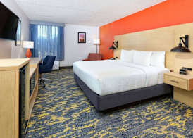 La Quinta by Wyndham Dallas - Las Colinas 5