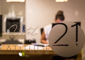 Latitude 21 2