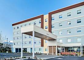 Home2 Suites by Hilton Ocean City Bayside 3
