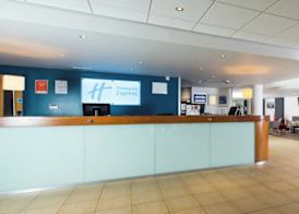 Holiday Inn Express NEWPORT by IHG 4