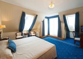 Hotel Ambassador 5