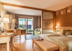 Art & Design Hotel Napura 5