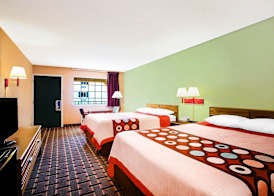 Americas Best Value Inn Darien 4