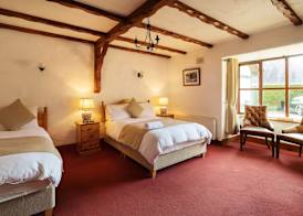 Tudor Lodge 5