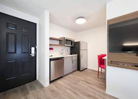Baymont by Wyndham Auburn Hills South 5